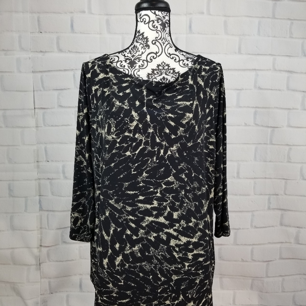 Kenneth Cole sz 2x long sleeve geometric print top